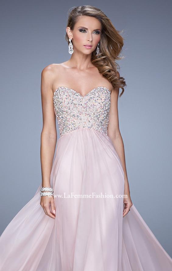 Picture of: Chiffon Prom Dress with Sweetheart Neckline and Pearls in Pink, Style: 20952, Detail Picture 4