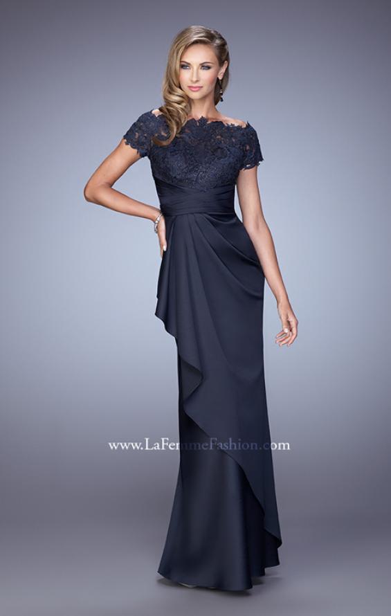 Picture of: Glam Evening Dress with Scoop Neckline and Lace Bodice in Navy, Style: 21620, Detail Picture 2