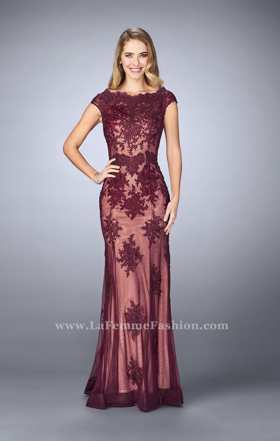 Picture of: Lace Mermaid Prom Dress with Scalloped Neckline in Red, Style: 23059, Detail Picture 1