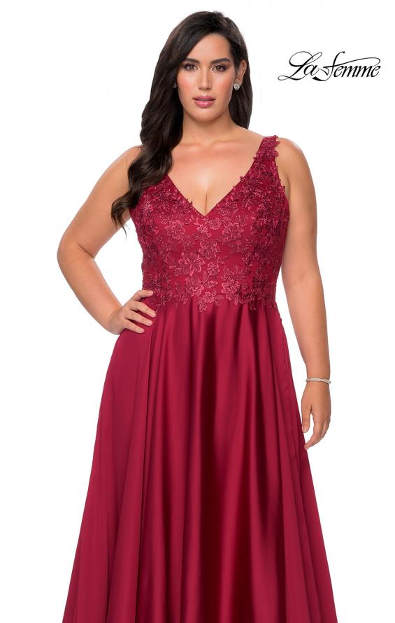 Picture of: A-line Plus Size Dress with Rhinestone Lace Bodice in Wine, Style: 29039, Detail Picture 7