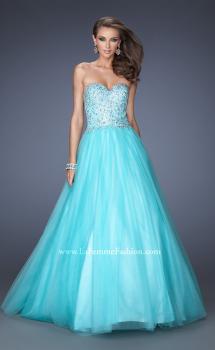 Picture of: Ball Gown with Full Tulle Skirt and Sweetheart Neckline in Blue, Style: 19940, Main Picture