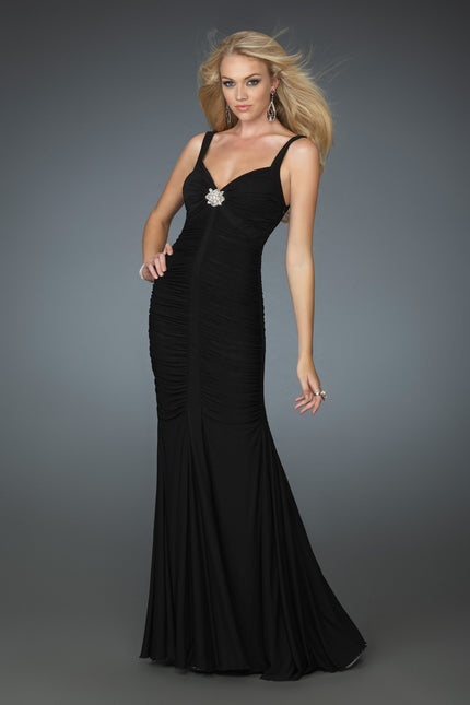 Picture of: Form Fitting Prom Gown with Sweetheart Neckline in Black, Style: 14555, Main Picture
