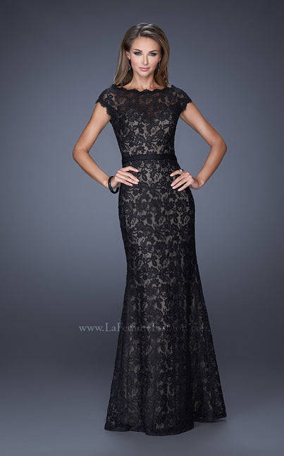 Picture of: Lace Evening Dress with Cap Sleeves and a Thin Belt in Black, Style: 20503, Detail Picture 1