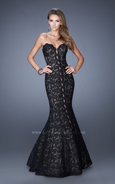 Picture of: Lace Mermaid Gown with Scalloped Lace Trim in Black, Style: 20570, Detail Picture 1