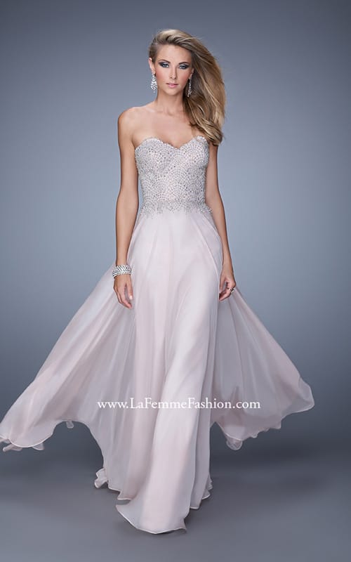 Picture of: Scalloped Sweetheart Neck Prom Dress with Beading in Pink, Style: 21397, Detail Picture 1