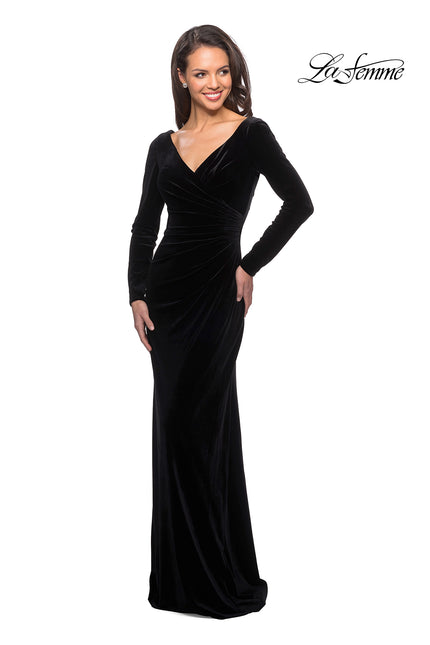 Picture of: Elegant Long Sleeve Velvet Dress with Ruching in Black, Style: 25207, Detail Picture 1