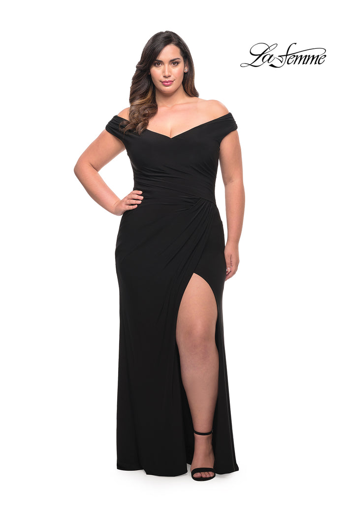 Picture of: Matte Jersey Long Plus Dress with Ruching and Slit in Black, Style: 29663, Detail Picture 3