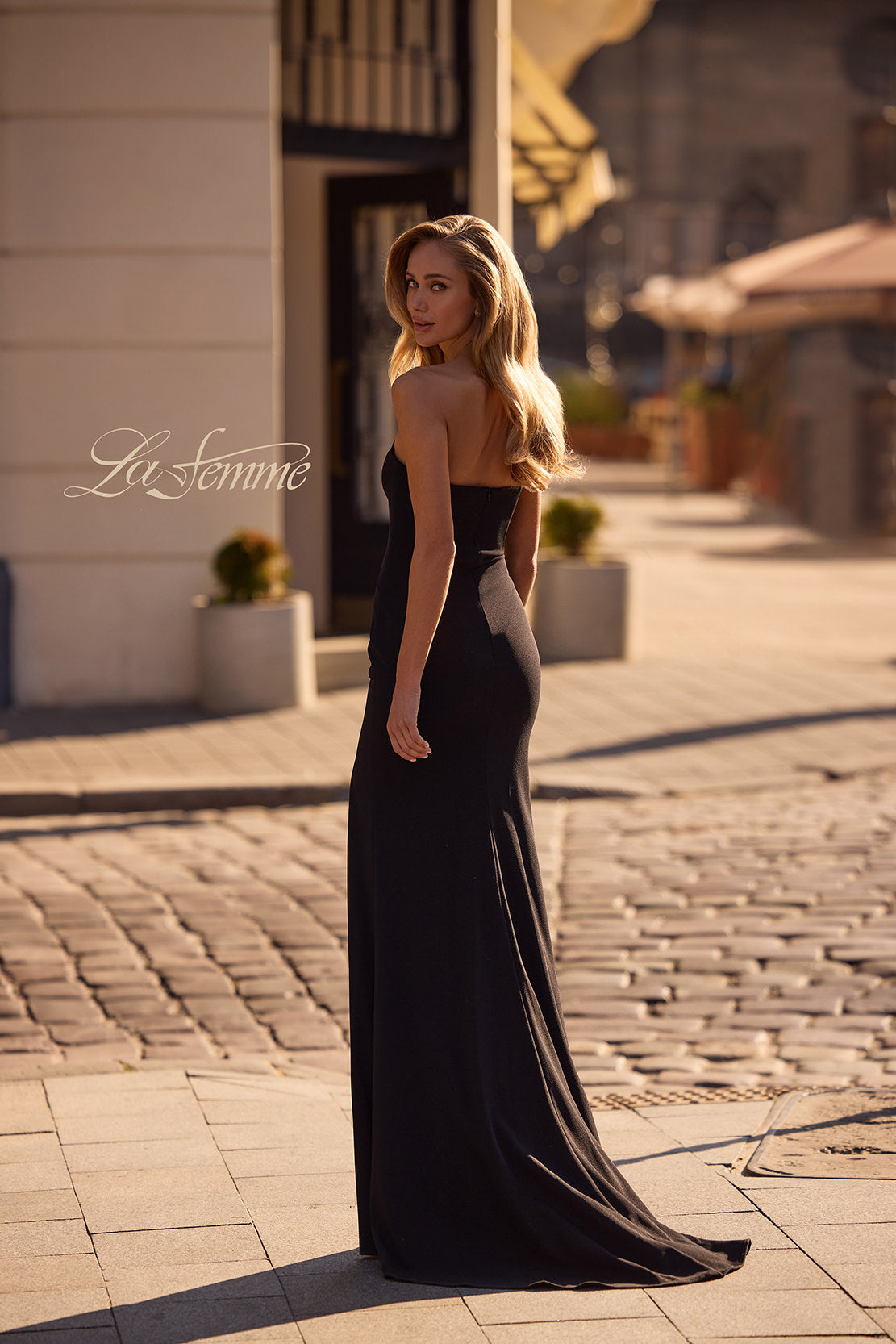 Picture of: Simple Prom Dress with Strapless Sweetheart Neckline in Black , Style 32919, Detail Picture 4