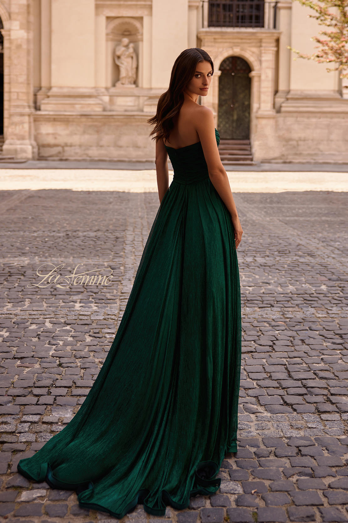 Picture of: Textured Chiffon Flowy Strapless Evening Dress in Emerald , Style 32382, Back Picture