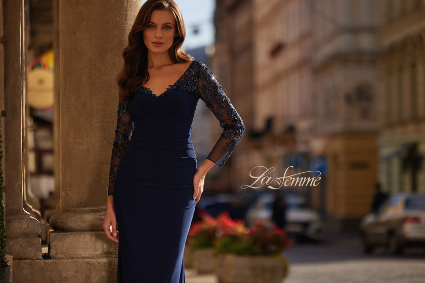Picture of: Elegant Evening Jersey Dress with Illusion Lace Sleeves in Navy, Style: 32609, Detail Picture 4, Landscape