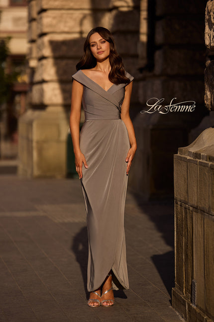 Picture of: Long Jersey Dress with Ruching and Cap Sleeves, Style: 25206, Main Picture