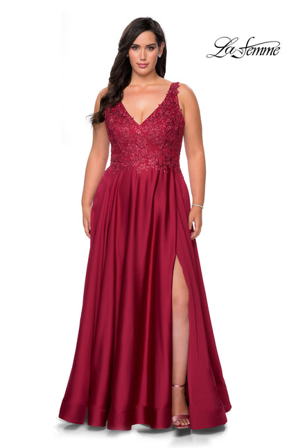 Picture of: A-line Plus Size Dress with Rhinestone Lace Bodice in Wine, Style: 29039, Detail Picture 2