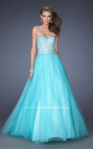Picture of: Ball Gown with Full Tulle Skirt and Sweetheart Neckline in Blue, Style: 19940, Main Picture