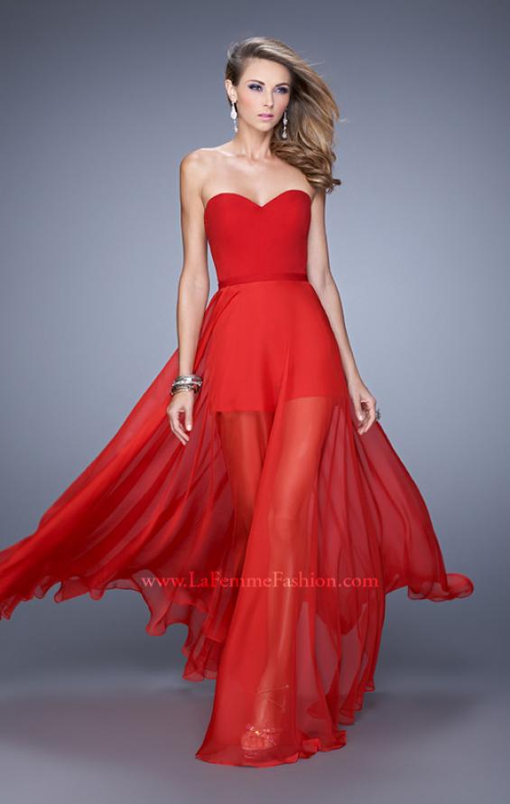 Picture of: Elegant Chiffon Dress with Shorts and Attached Belt in Red, Style: 21339, Detail Picture 1
