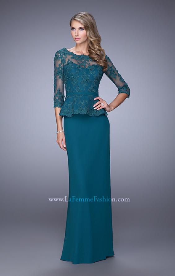 Picture of: Crepe Chiffon Dress with 3/4 Length Sleeves and Belt in Green, Style: 21709, Main Picture