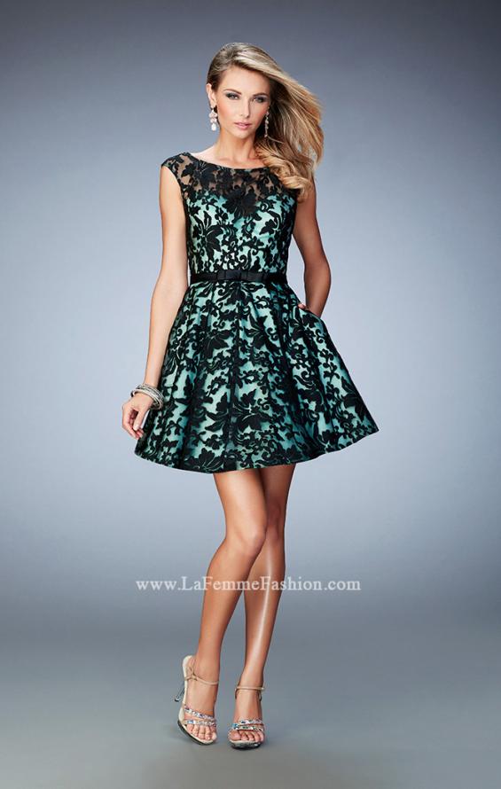 Picture of: Short Lace Gown with Boat Neckline and Bow Waistband in Black, Style: 21876, Detail Picture 3