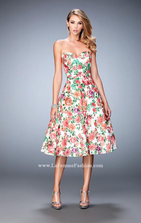 Picture of: Floral Tea Length Dress with Sweetheart Neckline in Print, Style: 22903, Main Picture