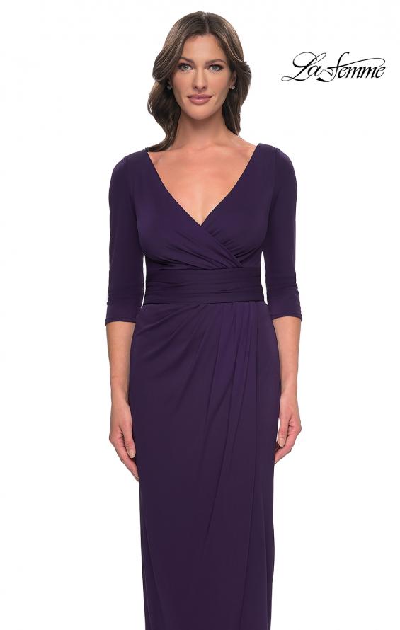 Picture of: Simple Chic Jersey Dress with Ruched Waist and V Neckline in Aubergine, Style: 31014, Detail Picture 5