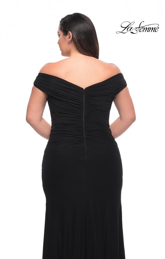 Picture of: Flattering Ruched Off the Shoulder Plus Size Dress in Black, Style: 29722, Detail Picture 4