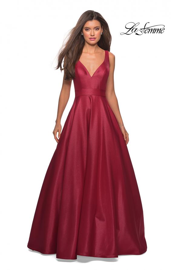 Picture of: Long Mikado Ball Gown with V Front and Back in Burgundy, Style: 27202, Detail Picture 3