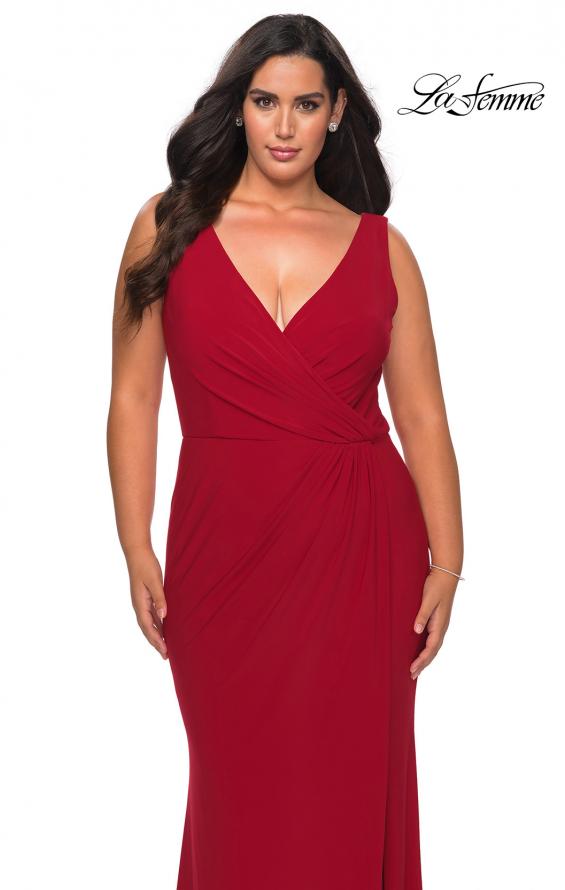 Picture of: Jersey Plus Size Prom Dress with V-Neckline and Slit in Deep Red, Style: 28882, Detail Picture 5