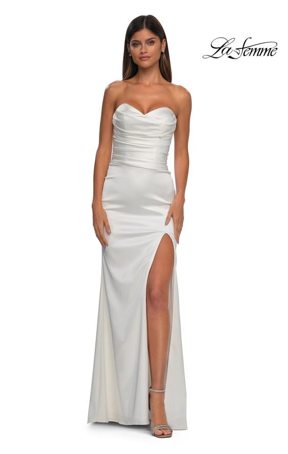 Picture of: Satin Simple Dress with Sweetheart Neckline and Gathering in Ivory, Style: 32896, Detail Picture 3