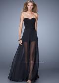 Picture of: Elegant Chiffon Dress with Shorts and Attached Belt in Black, Style: 21339, Detail Picture 2