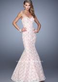 Picture of: Modern Lace Mermaid Dress with Sweetheart Neckline in Pink, Style: 21537, Detail Picture 2