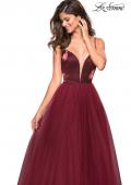Picture of: Tulle evening Gown with Satin Bust and V Shaped Back in Burgundy, Style: 27485, Detail Picture 4